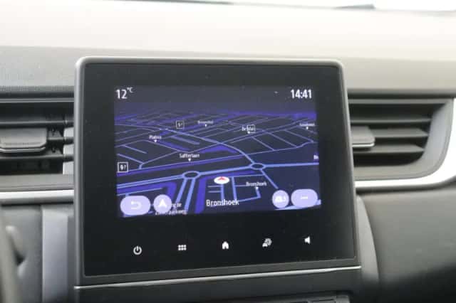 Renault Captur (2021) thumbnail 16