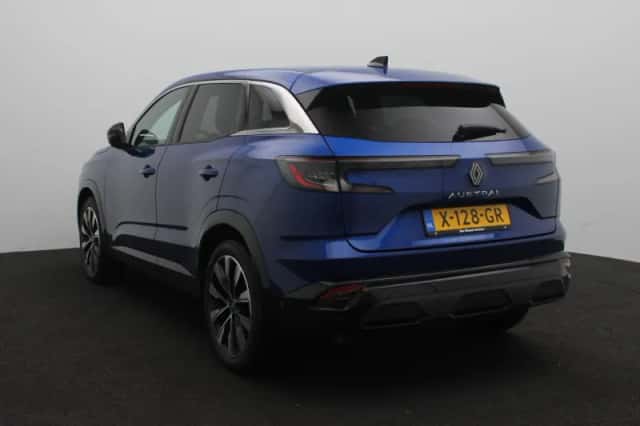Renault Austral (2023) thumbnail 2