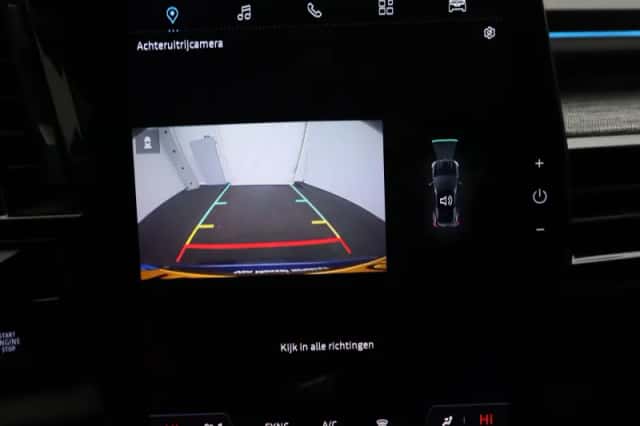 Renault Austral (2023) thumbnail 16