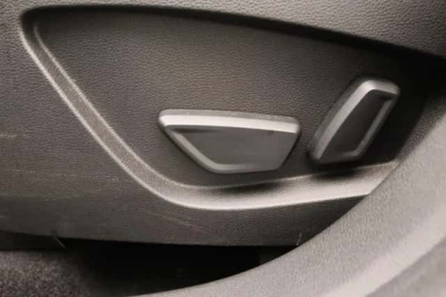 Renault Captur (2020) thumbnail 13
