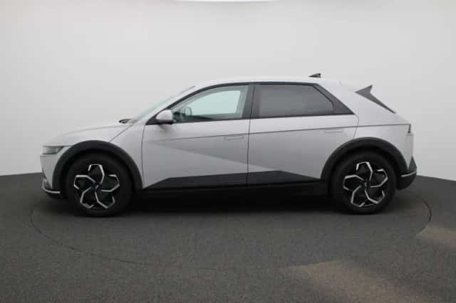 Hyundai Ioniq 5 (2024) thumbnail 4