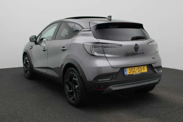 Renault Captur (2025) thumbnail 2