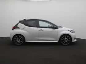 Toyota Yaris (2022) thumbnail 8