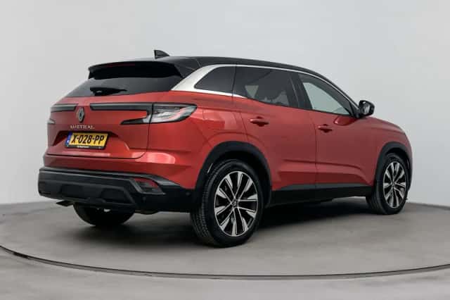 Renault Austral (2023) thumbnail 4