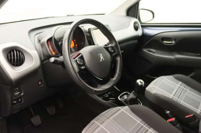 Peugeot 108 (2018) thumbnail 22
