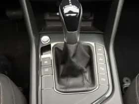 Volkswagen Tiguan (2021) thumbnail 11