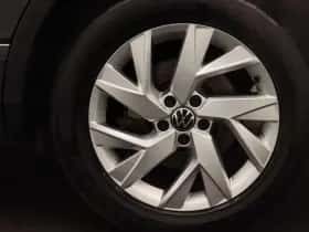 Volkswagen Tiguan (2021) thumbnail 18