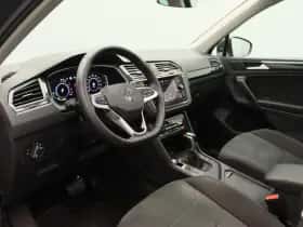 Volkswagen Tiguan (2021) thumbnail 24