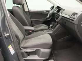 Volkswagen Tiguan (2021) thumbnail 26