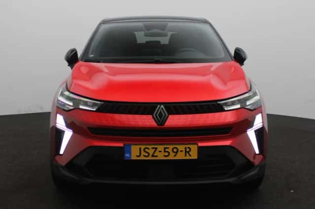Renault Captur (2025) thumbnail 3