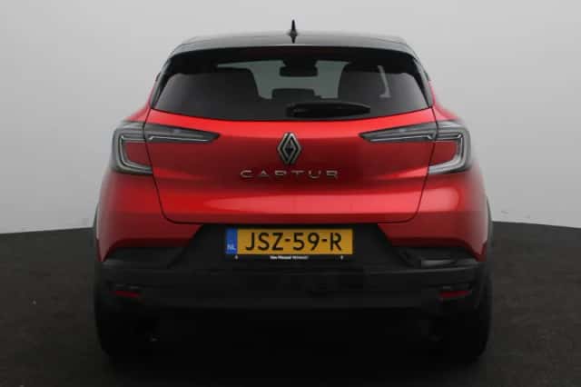 Renault Captur (2025) thumbnail 5