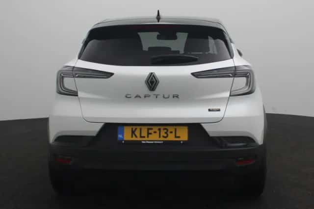 Renault Captur (2025) thumbnail 5
