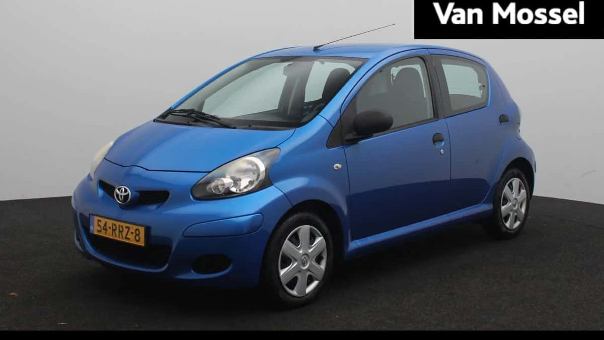 Toyota Aygo (2011) — foto 1