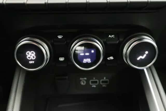 Renault Clio (2021) thumbnail 10