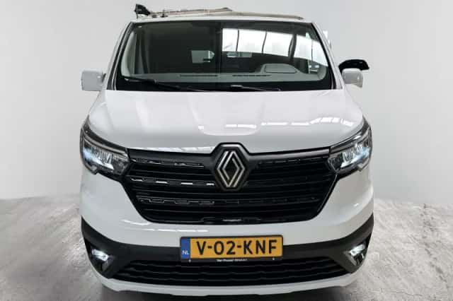Renault Trafic (2024) thumbnail 5