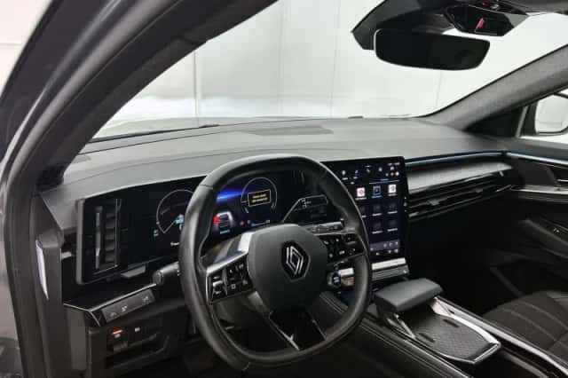 Renault Austral (2023) thumbnail 17