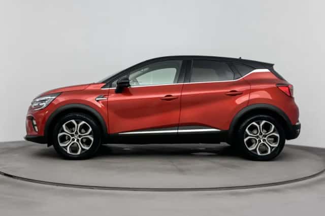 Renault Captur (2021) thumbnail 2