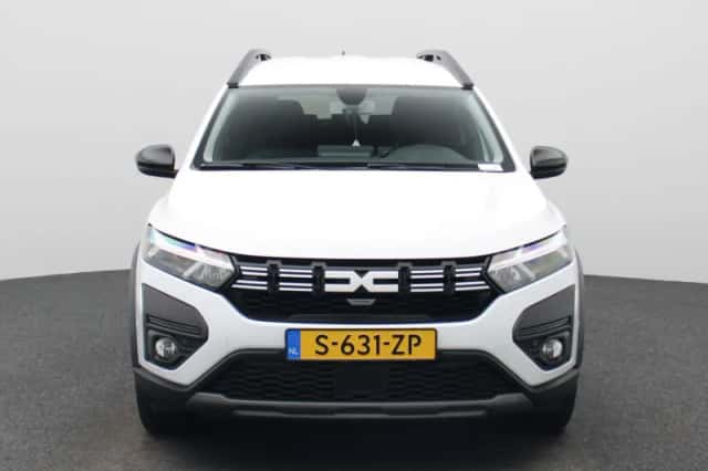 Dacia Jogger (2023) thumbnail 3