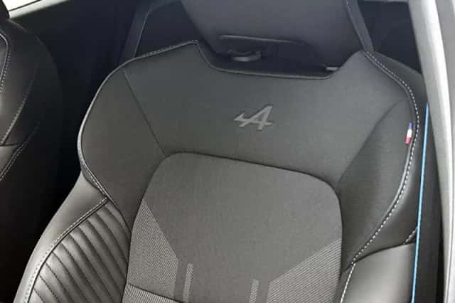 Renault Clio (2025) thumbnail 17