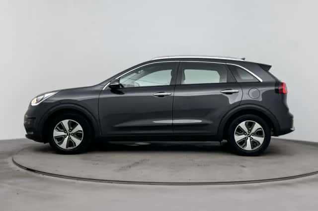 Kia Niro (2017) thumbnail 2