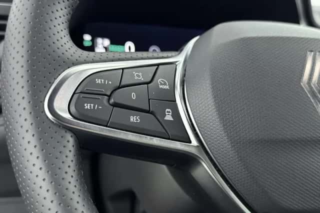 Renault Captur (2025) thumbnail 6