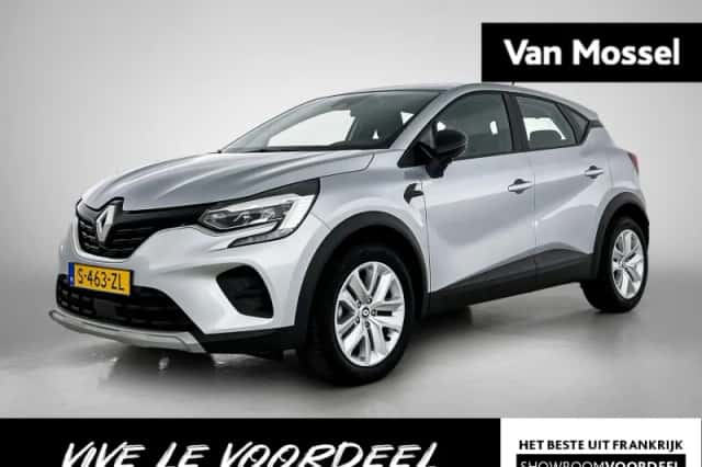 Renault Captur (2023) thumbnail 1