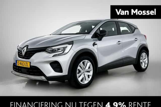 Renault Captur (2023) thumbnail 1