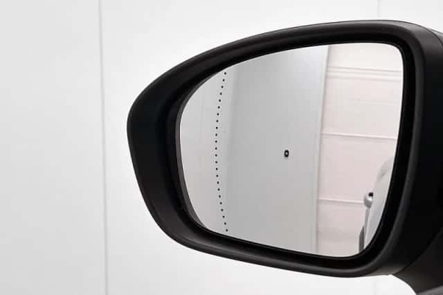 Renault Captur (2023) thumbnail 9
