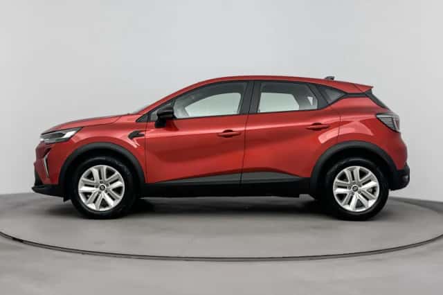 Renault Captur (2024) thumbnail 2