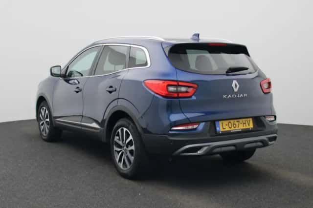 Renault Kadjar (2021) thumbnail 2