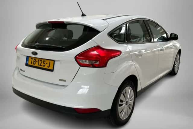 Ford Focus (2018) thumbnail 4