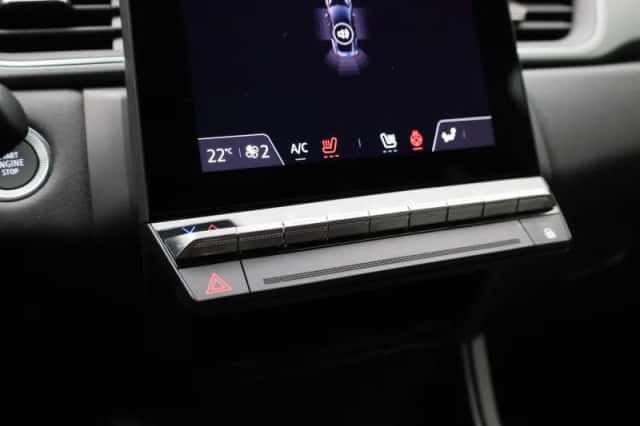 Renault Captur (2024) thumbnail 16