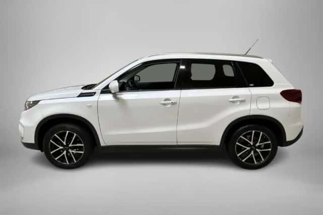 Suzuki Vitara (2021) thumbnail 2