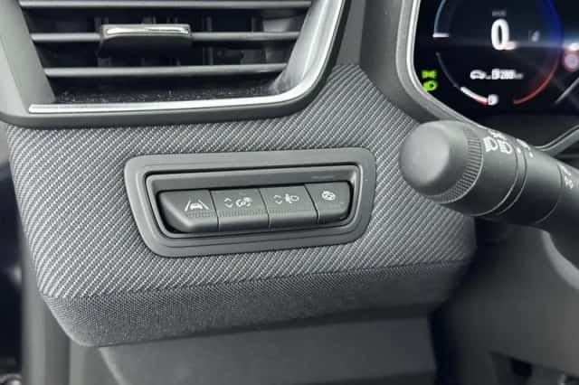 Renault Clio (2024) thumbnail 24