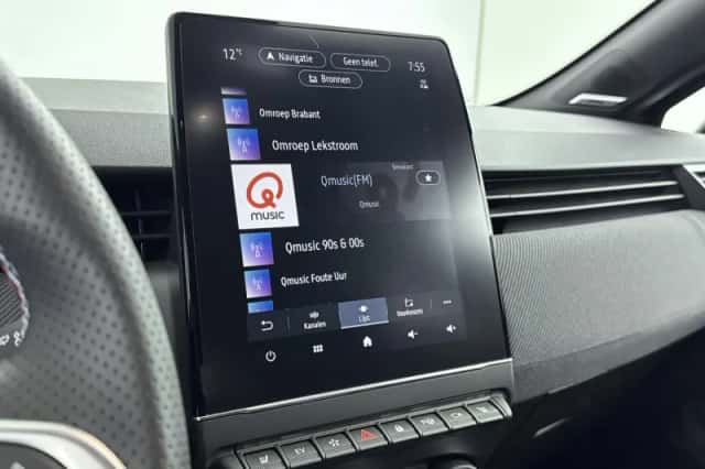 Renault Clio (2024) thumbnail 7