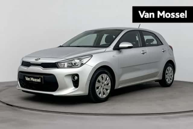 Kia Rio (2018) thumbnail 1