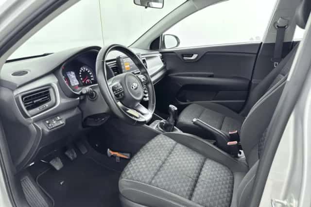 Kia Rio (2018) thumbnail 10
