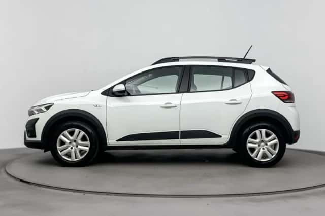 Dacia Sandero Stepway (2024) thumbnail 2