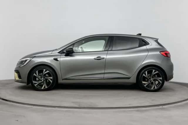 Renault Clio (2023) thumbnail 2