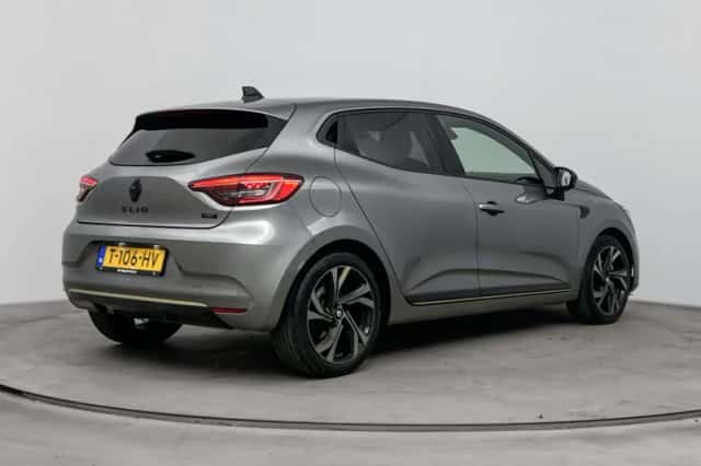 Renault Clio (2023) thumbnail 4