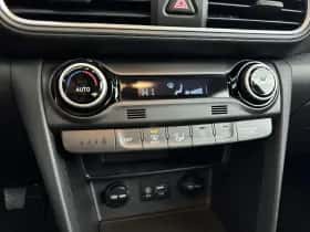 Hyundai Kona (2018) thumbnail 16
