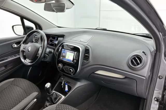 Renault Captur (2018) thumbnail 18