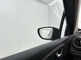 Renault Captur (2018) thumbnail 22