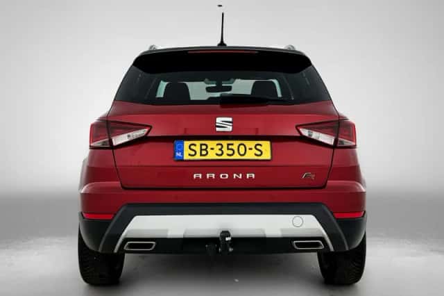 SEAT Arona (2018) thumbnail 3