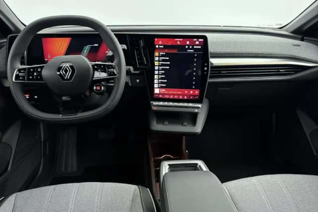 Renault Mégane E-Tech (2025) thumbnail 6