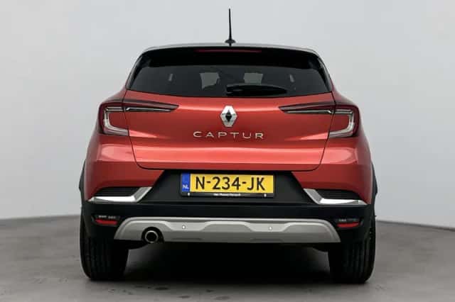 Renault Captur (2020) thumbnail 3
