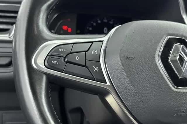 Renault Captur (2020) thumbnail 6