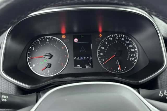 Renault Clio (2020) thumbnail 24