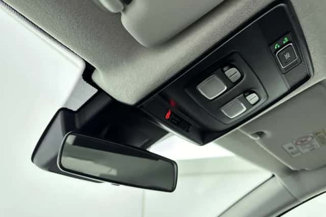 Renault Captur (2023) thumbnail 6