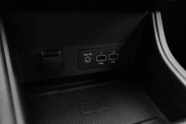 Renault Captur (2022) thumbnail 25